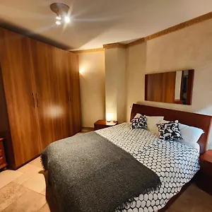 https://very-central-fuengirola-apartment-2-min-to-beach.1costadelsol.com